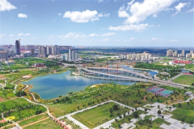 <p>　　　　慶陽市海綿運(yùn)動綠地公園</p>
