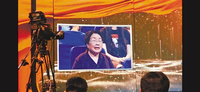 <p>　　林月嬋講述閩寧對口扶貧協(xié)作機制的建立。</p>