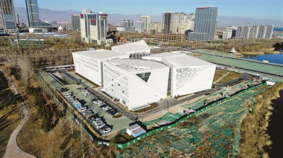 <p>　　寧夏美術(shù)館項目即將竣工，目前正在完善相關(guān)配套設(shè)備，展廳設(shè)計也在進一步優(yōu)化中。</p><p>　　本報記者　王鼎　攝</p>