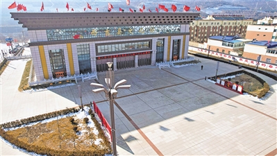 <p>　　群眾文體活動(dòng)有場(chǎng)所。</p>