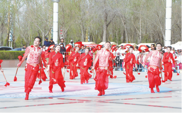 平羅縣第八屆“律動(dòng)時(shí)尚·舞動(dòng)平羅”廣場(chǎng)舞大賽開(kāi)賽