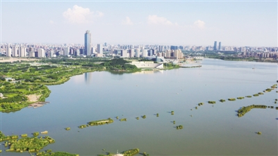 <p>　　宜居宜業(yè)金鳳區(qū)。</p>