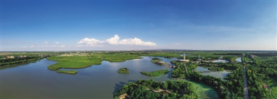 <p>　　鳴翠湖國家濕地公園（本版文圖均由興慶區(qū)文旅局提供）</p>