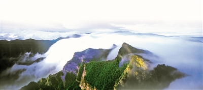 <p>　　賀蘭山云海　?。ū景嫖膱D均由西夏區(qū)文旅局提供）</p>