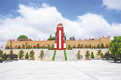 <p>　　　　將臺(tái)堡紅軍長(zhǎng)征會(huì)師紀(jì)念園廣場(chǎng)</p>