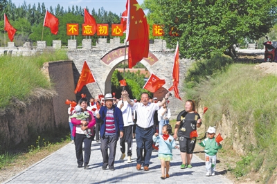 <p>　　喬家渠紅軍長(zhǎng)征宿營(yíng)地</p>
