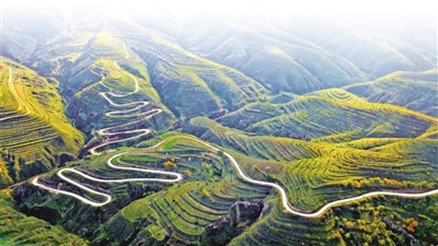 <p>　　新建西吉至會寧高速公路。</p>
