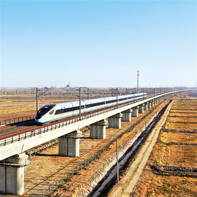<p>　　2020年12月26日，銀西高鐵開通運(yùn)營，寧夏正式融入全國高鐵網(wǎng)。本報(bào)記者　王鼎　黨碩　攝</p>