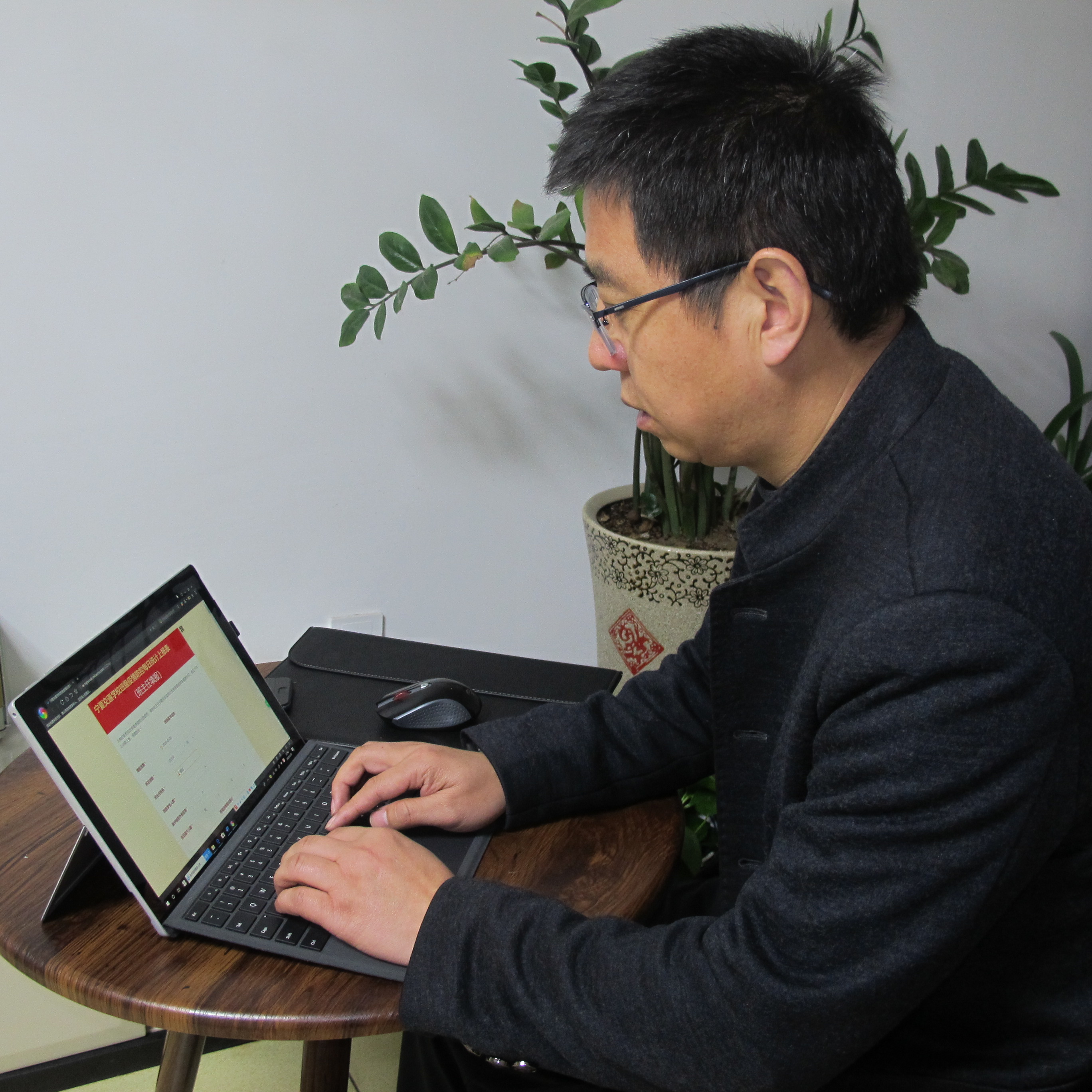 寧夏交通學(xué)校牛永彪照片.JPG