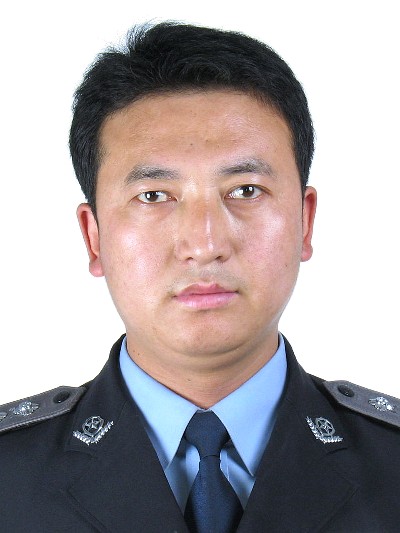 尹學(xué)貴.jpg